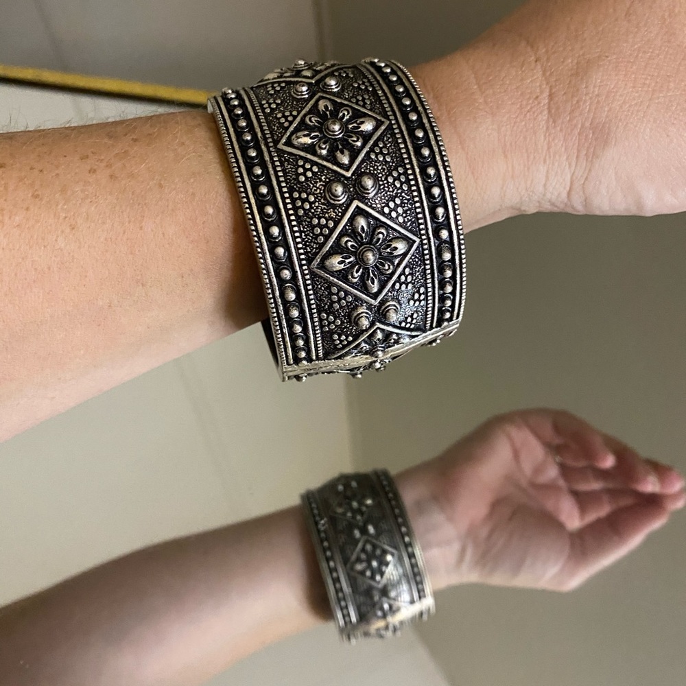 Woman’s bracelet